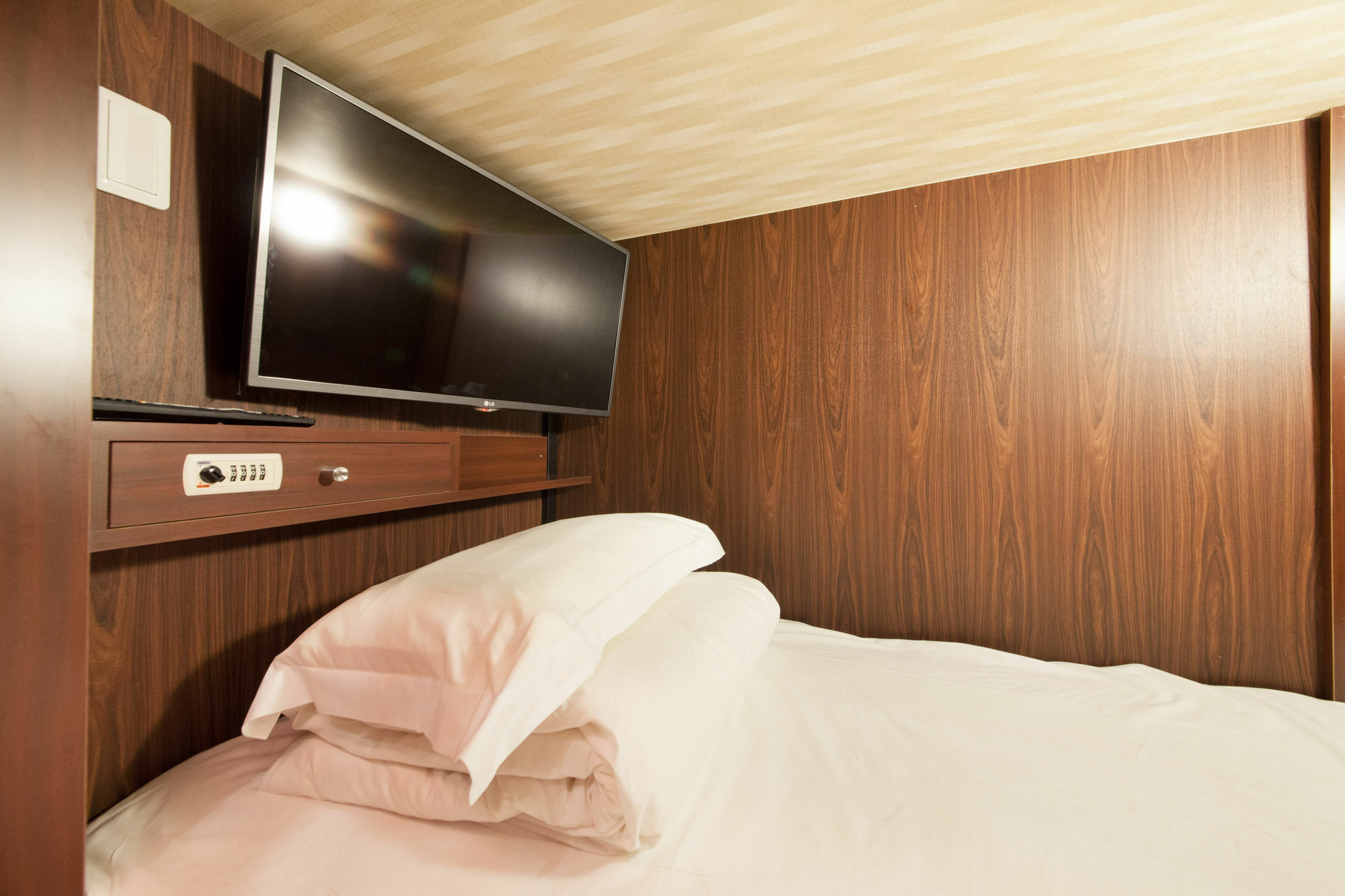 Centurion Hotel Residential Cabin Tower Tokio Exterior foto